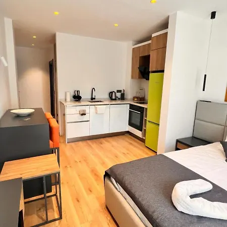 Lionyx Home&suites *